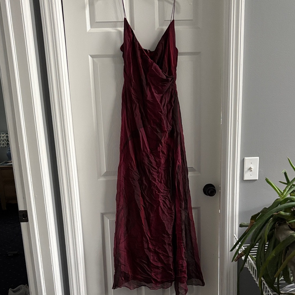 Elegant Burgundy Spaghetti Strap Slip Dress